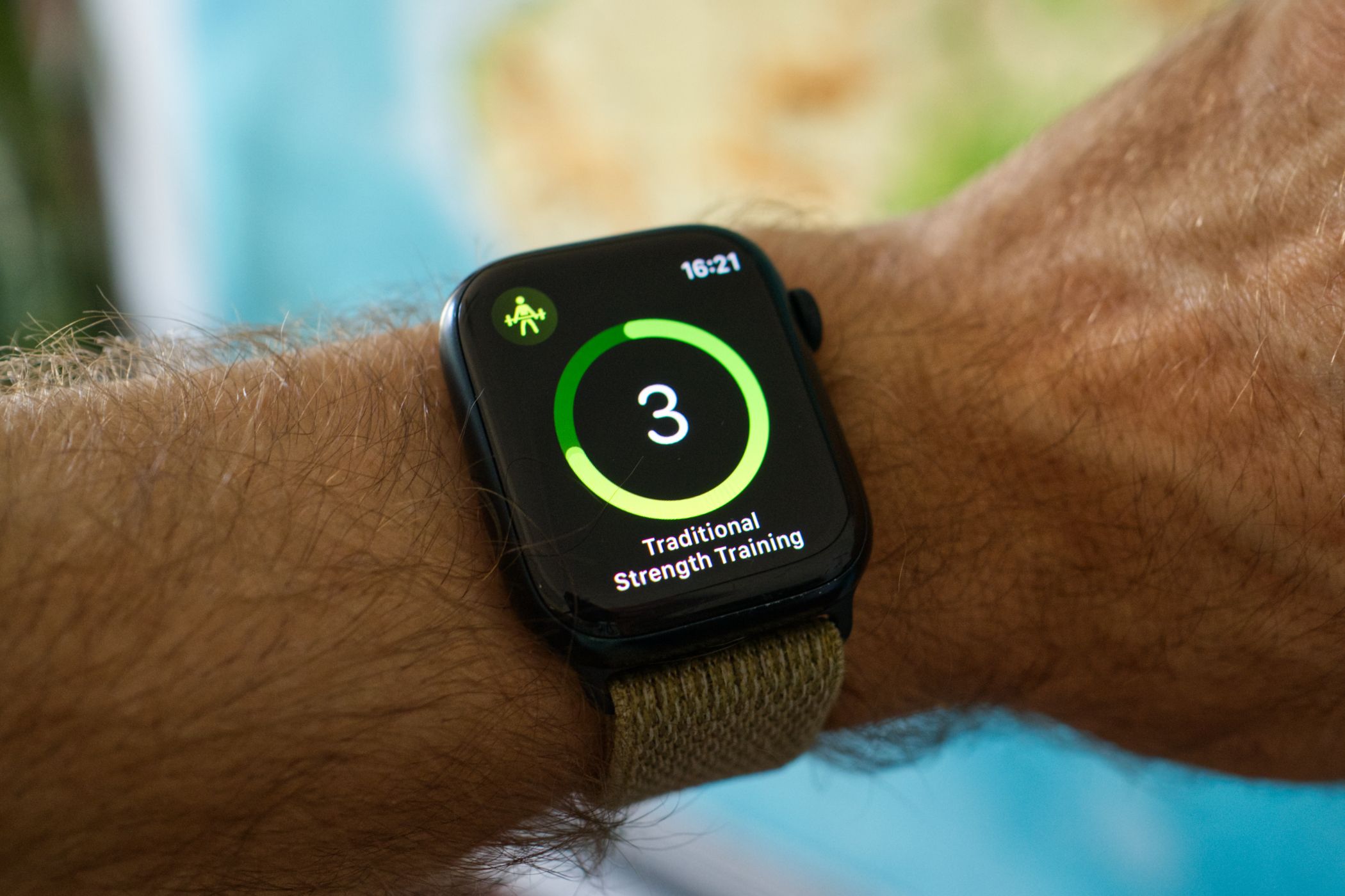 Apple Watch Series 8 launches fitness.