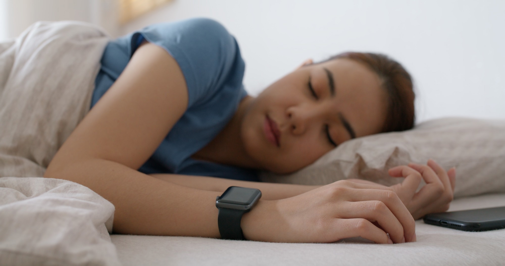 Study: Accurately predicting mood events in bipolar disorder patients using wearable sleep and circadian rhythm components. Image credit: Chay_Tee / Shutterstock